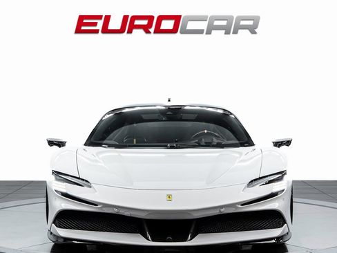 Used 2022 Ferrari SF90 Stradale AWD/4WD image 8