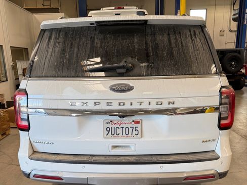 Used 2023 Ford Expedition Max Limited image 6