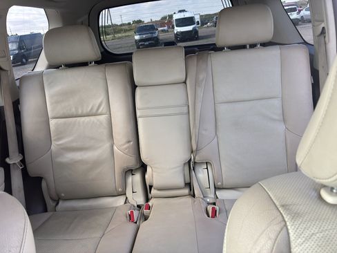Used 2016 Lexus GX 460 w/ Premium Package AWD/4WD image 9