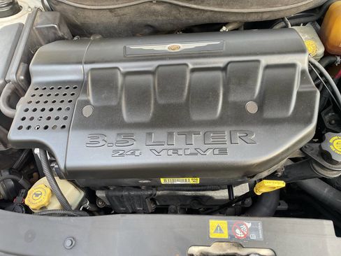 Used 2004 Chrysler Pacifica 2WD w/ Cargo Convenience Group image 25