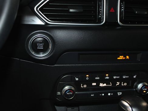 Used 2019 MAZDA CX-5 Touring FWD image 17