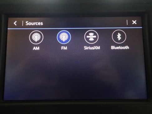 Used 2024 Chevrolet Equinox LT w/ LPO, Floor Liner Package FWD image 16