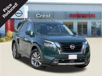 Used 2023 Nissan Pathfinder SL