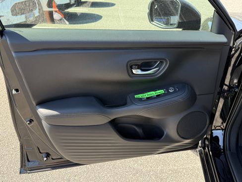 New 2026 Honda HR-V EX-L image 13