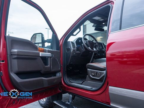Used 2020 Ford F250 King Ranch w/ King Ranch Ultimate Package AWD/4WD image 9