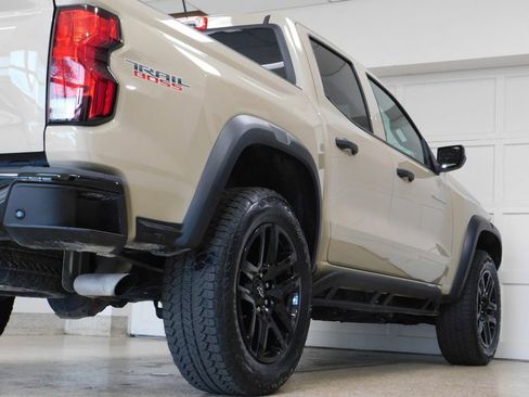 Used 2024 Chevrolet Colorado Trail Boss w/ Safety Package AWD/4WD image 72