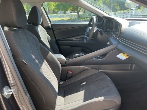 Used 2022 Hyundai Elantra SEL w/ Cargo Package FWD image 31