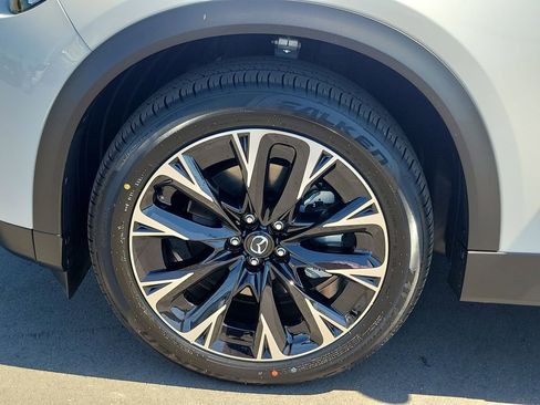 New 2026 MAZDA CX-90 Plug-In Hybrid w/ Premium Plus image 27