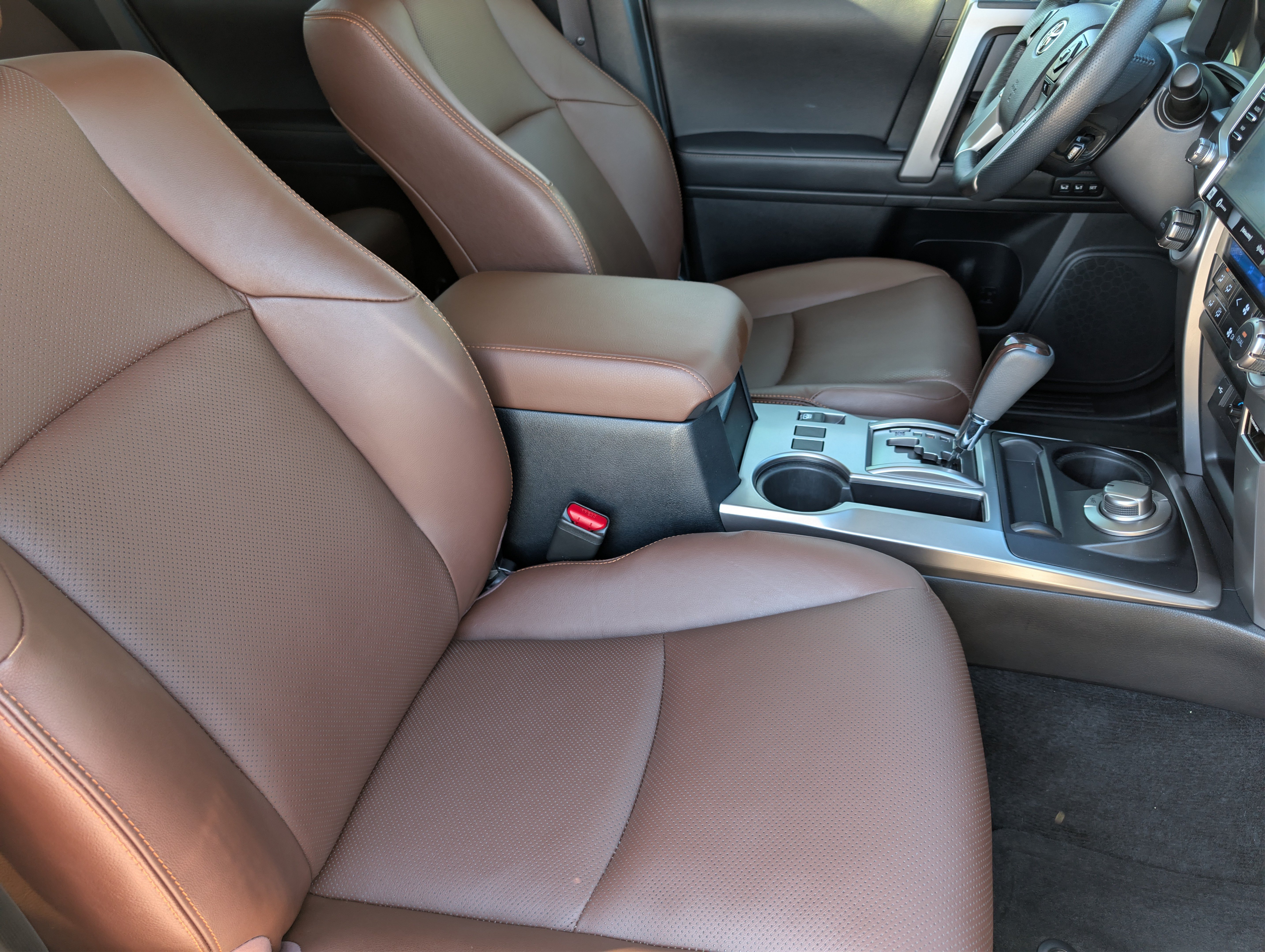 Used 2023 Toyota 4Runner Limited AWD/4WD image 37