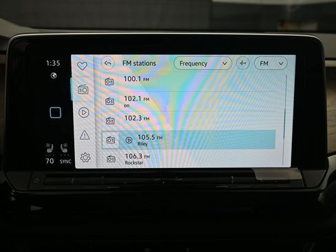 New 2026 Volkswagen Atlas SE image 11