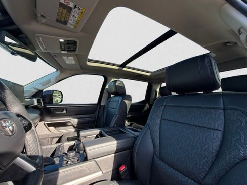Used 2024 Toyota Tundra Limited AWD/4WD image 12