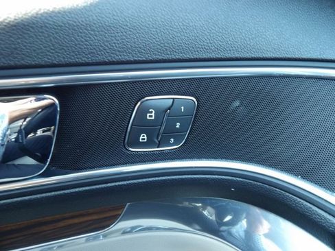 Used 2019 Ford Explorer Limited w/ Ford Safe & Smart Package AWD/4WD image 26