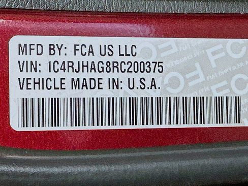 Used 2024 Jeep Grand Cherokee Altitude AWD/4WD image 59