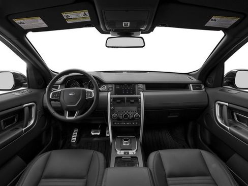 Used 2017 Land Rover Discovery Sport SE AWD/4WD image 8
