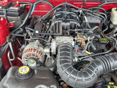 Used 2007 Ford Mustang Convertible RWD image 20