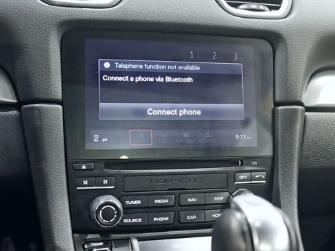 Used 2018 Porsche 718 Cayman RWD image 20