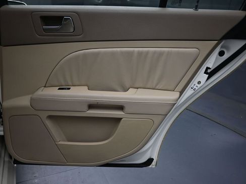 Used 2005 Cadillac STS w/ Preferred Equipment Group RWD image 25