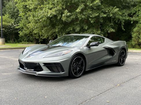 Used 2024 Chevrolet Corvette Stingray Preferred Cpe w/ Battery Protection Package RWD image 5