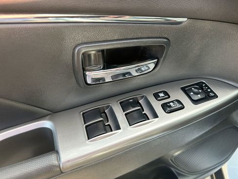 Used 2024 Mitsubishi Outlander Sport SE image 13