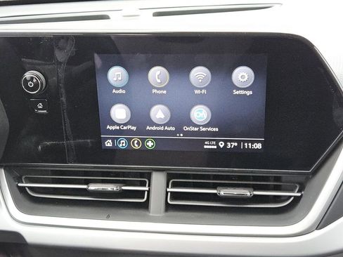 Certified 2024 Chevrolet Trax RS w/ Driver Confidence Package image 13