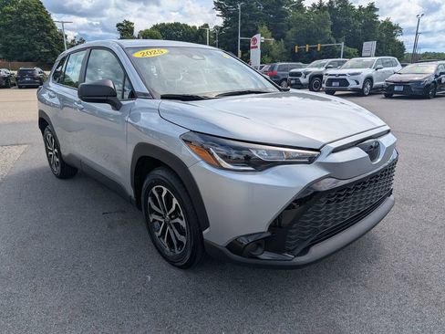 Used 2025 Toyota Corolla Cross AWD Hybrid image 8