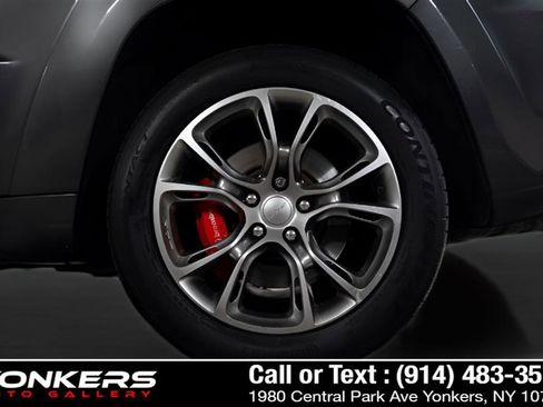 Used 2019 Jeep Grand Cherokee SRT image 23