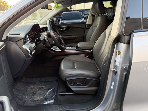 Used 2021 Audi Q8 Premium Plus w/ Premium Plus Package image 15