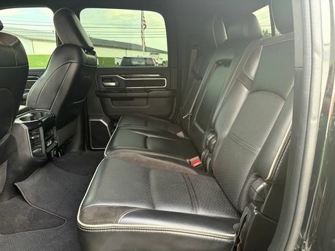 Used 2022 RAM 2500 Laramie w/ Night Edition AWD/4WD image 10