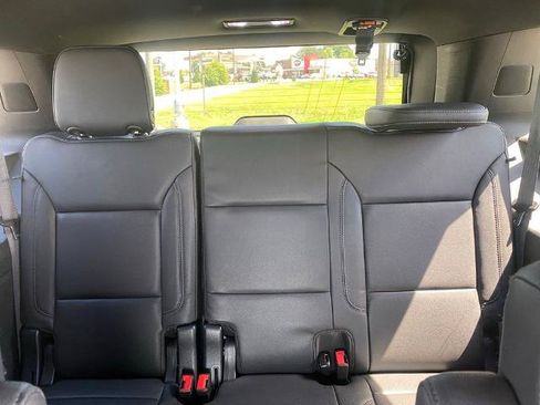 Used 2023 Chevrolet Tahoe Z71 AWD/4WD image 32