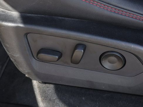 Used 2023 Chevrolet Colorado Z71 w/ Z71 Convenience Package 2 image 19