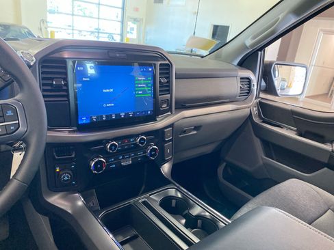 New 2026 Ford F150 XLT w/ XLT Chrome Appearance Package AWD/4WD image 16