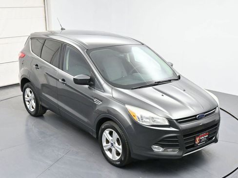 Used 2016 Ford Escape SE FWD image 34