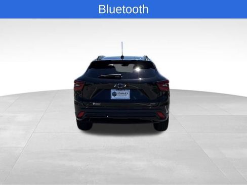 Used 2025 Chevrolet Trax RS w/ Driver Confidence Package FWD image 6