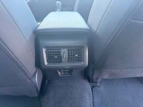 Used 2025 Toyota Camry SE FWD image 13