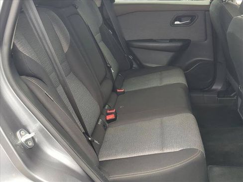 Used 2023 Nissan Rogue SV AWD/4WD image 18