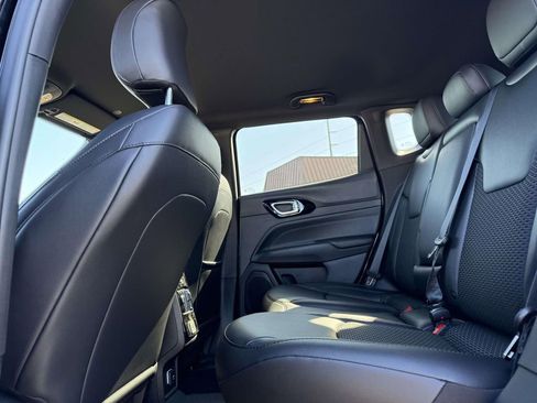 New 2026 Jeep Compass Latitude AWD/4WD image 23