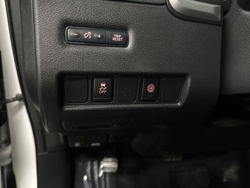 Used 2024 Nissan Murano SV w/ SV Midnight Edition Package image 31