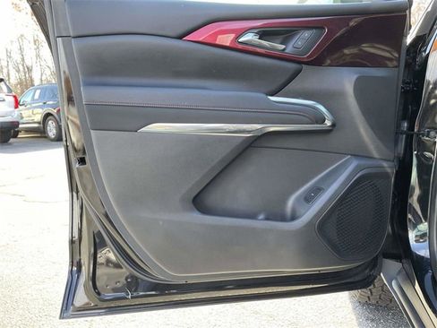 Used 2025 Chevrolet Traverse Z71 image 19