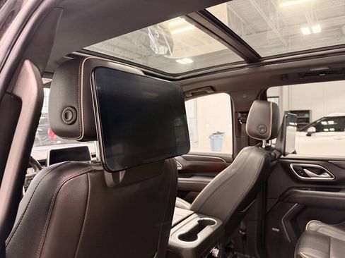 Used 2021 GMC Yukon SLT image 16