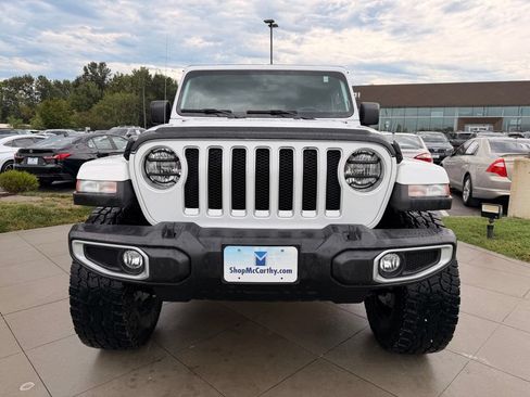 Used 2022 Jeep Wrangler Unlimited Sahara AWD/4WD image 12