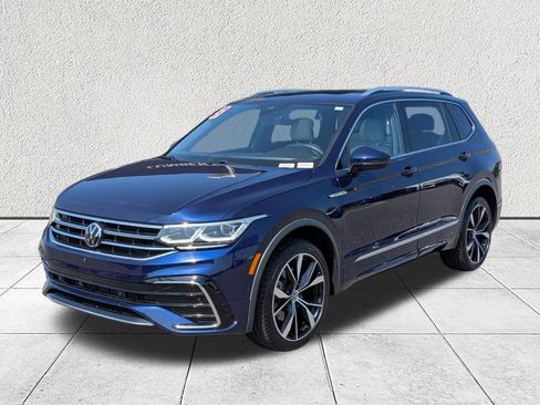 Used 2023 Volkswagen Tiguan SEL R-Line AWD/4WD image 7