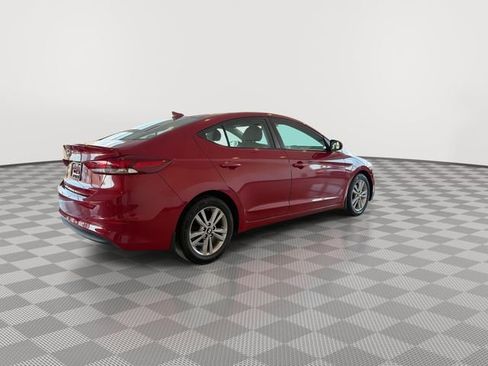 Used 2017 Hyundai Elantra SE image 11