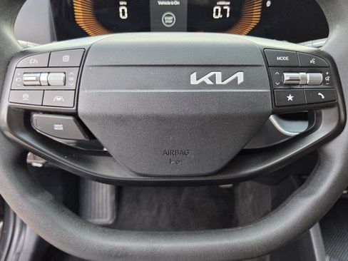 Used 2025 Kia K4 FWD image 31