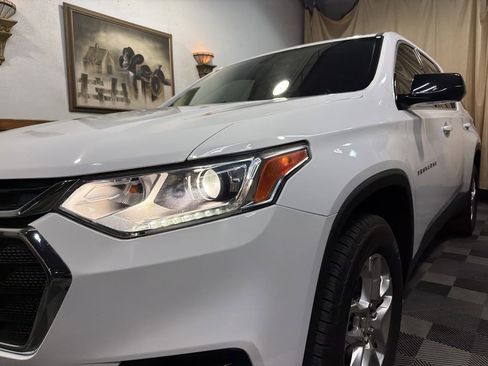 Used 2020 Chevrolet Traverse LS w/ LPO, Floor Liner Package FWD image 8