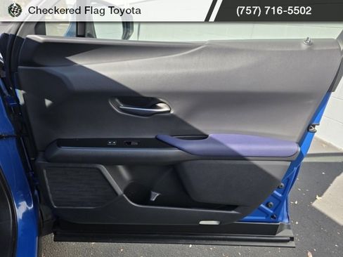 Used 2021 Lexus UX 250h w/ Premium Package image 48