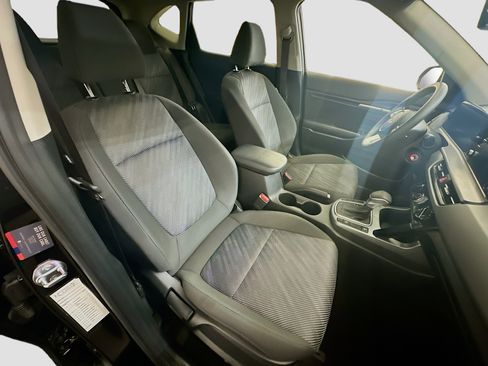 Used 2026 Kia Seltos LX AWD/4WD image 31