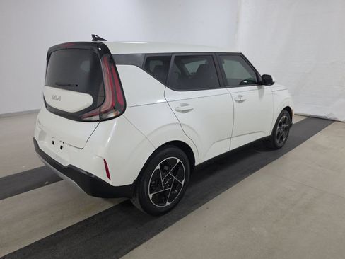 Used 2024 Kia Soul EX FWD image 3