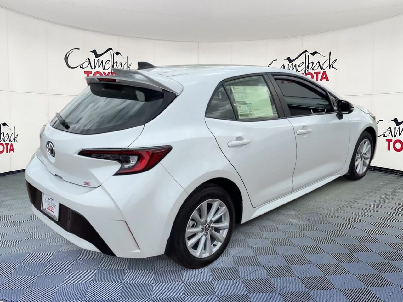 New 2027 Toyota Corolla SE FWD image 2