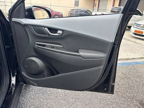Used 2021 Hyundai Kona Ultimate FWD image 17