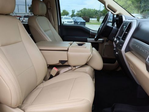Used 2019 Ford F250 Lariat w/ Lariat Ultimate Package RWD image 27